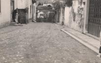 Pavimentação em calçada à portuguesa na Rua do Casal Amélia em Sintra.