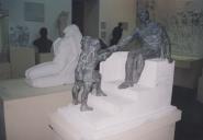 Esculturas de Pedro Anjos Teixeira no interior da casa-museu-atelier Anjos Teixeira na Volta do Duche.