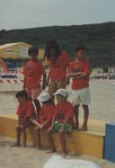 Entrega de prémios nos jogos de limpeza na Praia das Maçãs.