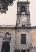 Vista parcial do edifício dos correios e Torre do relógio na Vila de Sintra.