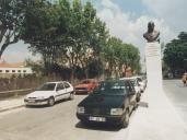 Busto em homenagem a Dr. Desidério Cambournac na avenida homónima em Sintra.