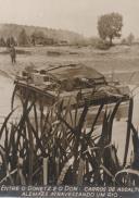 Entre o Donetz e o Don: Carros de assalto Alemães atravessando um rio durante a II Guerra Mundial.