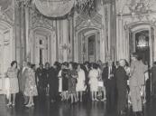 Sala do Trono no Palácio Nacional de Queluz com a presença de algumas personalidades.