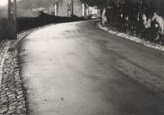 Pavimentação com tapete betuminoso na Estrada do Macieira em Sintra.