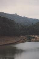 Vista parcial da barragem do Rio da Mula na serra de Sintra.