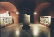 "Cripta Etrusca" com Sarcófagos Etruscos no Museu Arqueológico de S. Miguel de Odrinhas.