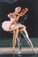 Atuação da companhia do Ballet Nacional de Cuba.