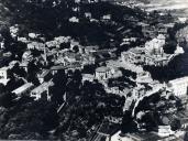 Vista aérea da Vila de Sintra com o Palácio Nacional, a casa dos Limoeiros e a Volta do Duche antes das obras de alargamento.