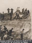 Homens do "Serviço de trabalho do Reich" na construção de estradas no Terek durante a II Guerra Mundial.