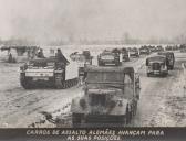 Carros de assalto Alemães avançam para as suas posições durante a II Guerra Mundial.