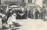 Inauguração do parque infantil da Rinchoa em homenagem ao Visconce de Asseca.