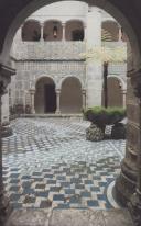 Claustro do antigo mosteiro jerónimo no Palácio Nacional da Pena.