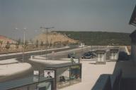 Vista parcial do parque de estacionamento da estação de caminhos de ferro na Portela de Sintra.