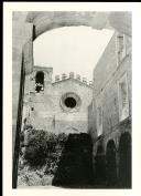 Vista parcial da Igreja de Santiago a partir das antigas ruínas do Convento no Castelo de Palmela  