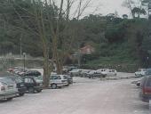 Vista parcial do estacionamento do Rio do Porto e Museu Anjos Teixeira. 