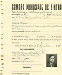 Registo de matricula de cocheiro profissional em nome de Artur de Carvalho Pinto, morador em Colares, com o nº de inscrição 681.