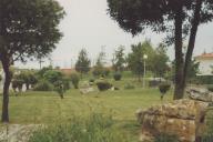Vista parcial de um  espaço verde em Agualva Cacém.