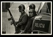 Lisboa, o dia 25 de Abril de 1974 - 10h45 - Praça do Município 