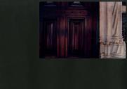 Pormenor de uma porta em madeira no Palácio Nacional de Sintra.