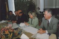 Edite Estrela, presidente da Câmara Municipal de Sintra com o Lino Paulo numa reunião na sala da Nau do Palácio Valenças.