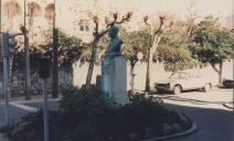 Busto do Dr. Desidério Cambournac na Estefânia em Sintra.