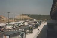Vista parcial da paragem de autocarros da estação de caminhos de ferro da Portela de Sintra.