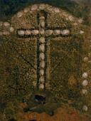 Cruz decorada de conchas e instrumentos da paixão a encimar a porta da morte do Convento de Santa Cruz da Serra, vulgarmente conhecido por Convento dos Capuchos.