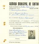 Registo de matricula de cocheiro profissional em nome de Francisco Garcia Correia, morador em Manique de Cima, com o nº de inscrição 1112.