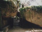 Entrada do Convento de Santa Cruz da Serra, vulgarmente conhecido por Convento dos Capuchos.