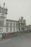Banda de música nas comemorações do 25 de Abril, no largo Virgílio Horta, em frente aos paços do concelho de Sintra.