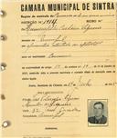 Registo de matricula de carroceiro de 2 ou mais animais em nome de Hermenegildo Caetano Sequeira, morador no Mucifal, com o nº de inscrição 1984.