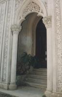 Arco neo-mourisco do Palácio de Monserrate.