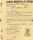 Registo de matricula de cocheiro profissional em nome de Alfredo Rodrigues Gomes, morador em Queluz, com o nº de inscrição 1005.