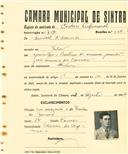 Registo de matricula de cocheiro profissional em nome de Manuel de Almeida, morador em Belas, com o nº de inscrição 717.