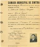 Registo de matricula de carroceiro de 2 ou mais animais em nome de Edmundo António Morgado, morador em Rio de Mouro, com o nº de inscrição 2013.