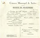 Registo de velocípede de marca Famel com motor Vitória, com o nº 9389, em nome de Henrique dos Santos Farpela, morador em Mem Martins.