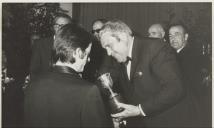 Entrega de troféus aos concorrentes do Rally das Camélias no Palácio Valenças.