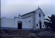 Capela e cemitério na localidade de Ulgueira, Colares.