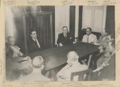 Reunião do Presidente da Câmara Municipal de Sintra, Carlos Santos, com Guilherme Cardim, Eugénio Azevedo, Artur Brandão, Marques de Sousa, Capitão Américo Santos, Aurélio Rocha Brito, Frederico Horgase Teves, Joaquim Vasco e Eduardo Aguiar.