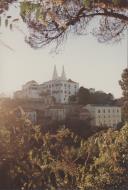 Vista geral do Palácio Nacional de Sintra e mercado da Vila.