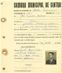 Registo de matricula de cocheiro profissional em nome de José  Vicente Catalão, morador em Janas, com o nº de inscrição 895.