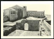 Vista Parcial da Igreja de Sta Maria do Castelo, Casa de Hermenegildo Capelo, Igreja de Santiago e antigas ruínas do Convento da Ordem Militar de Santiago de Espada