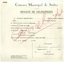 Registo de velocípede de marca Sachs, com o nº 9483, em nome de Francisco Gonçalves Pedro, morador em Praia das Maçãs.