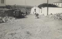 Construção do troço de estrada entre Almoçageme e a Praia da Adraga. 