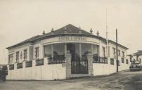 Escola Primária das Azenhas do Mar.