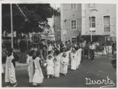 Procissão na freguesia de São Martinho durante as festas de Nossa Senhora do Cabo Espichel.