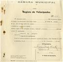 Registo de velocípede de marca Aprilia, com o nº 498, em nome de Fernando José da Costa, morador em S. Pedro de Sintra.