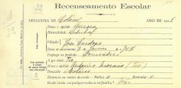 Recenseamento escolar de Aurora Morais, sobrinha de António Morais, moradora em Colares.