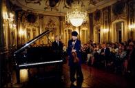 Concerto de Liana Issakadze / Sequeira Costa, na sala da música, no Palácio Nacional de Queluz, durante o Festival de Música de Sintra.