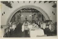 Sala de refeições da Pensão e Restaurante da Várzea de Colares.